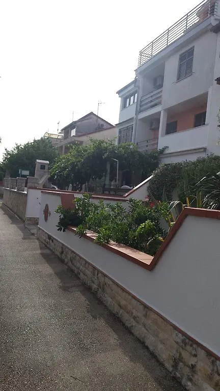 Apartment Meridiana ロヴィニ クロアチア